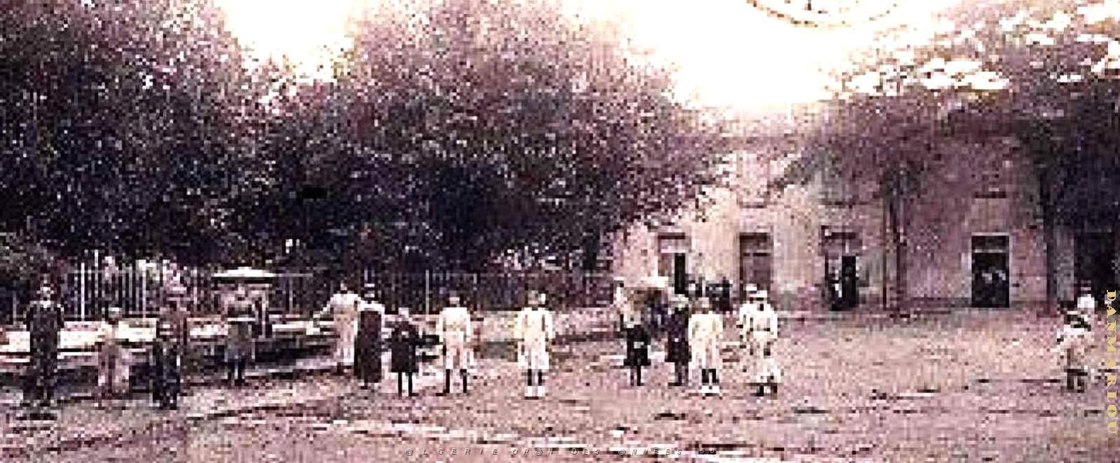 2953- Teniet-el-Haad - Jardin Public Enfants2 - 1913.jpg